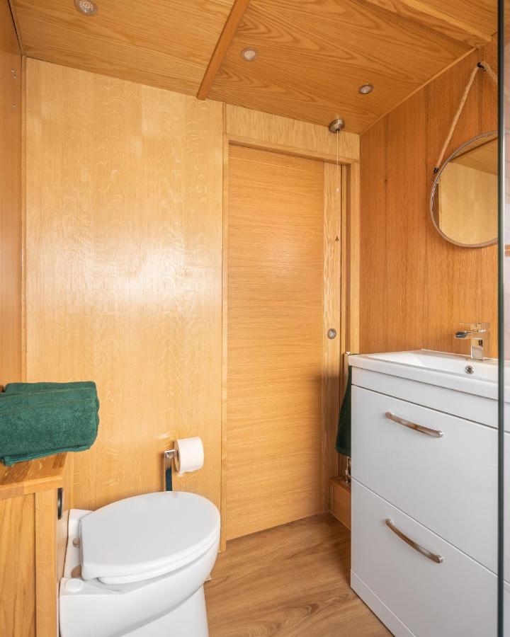 Edinburgh - Houseboats Hotell Eksteriør bilde